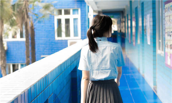 城区如何找到一个可以帮助我生孩子的女人？